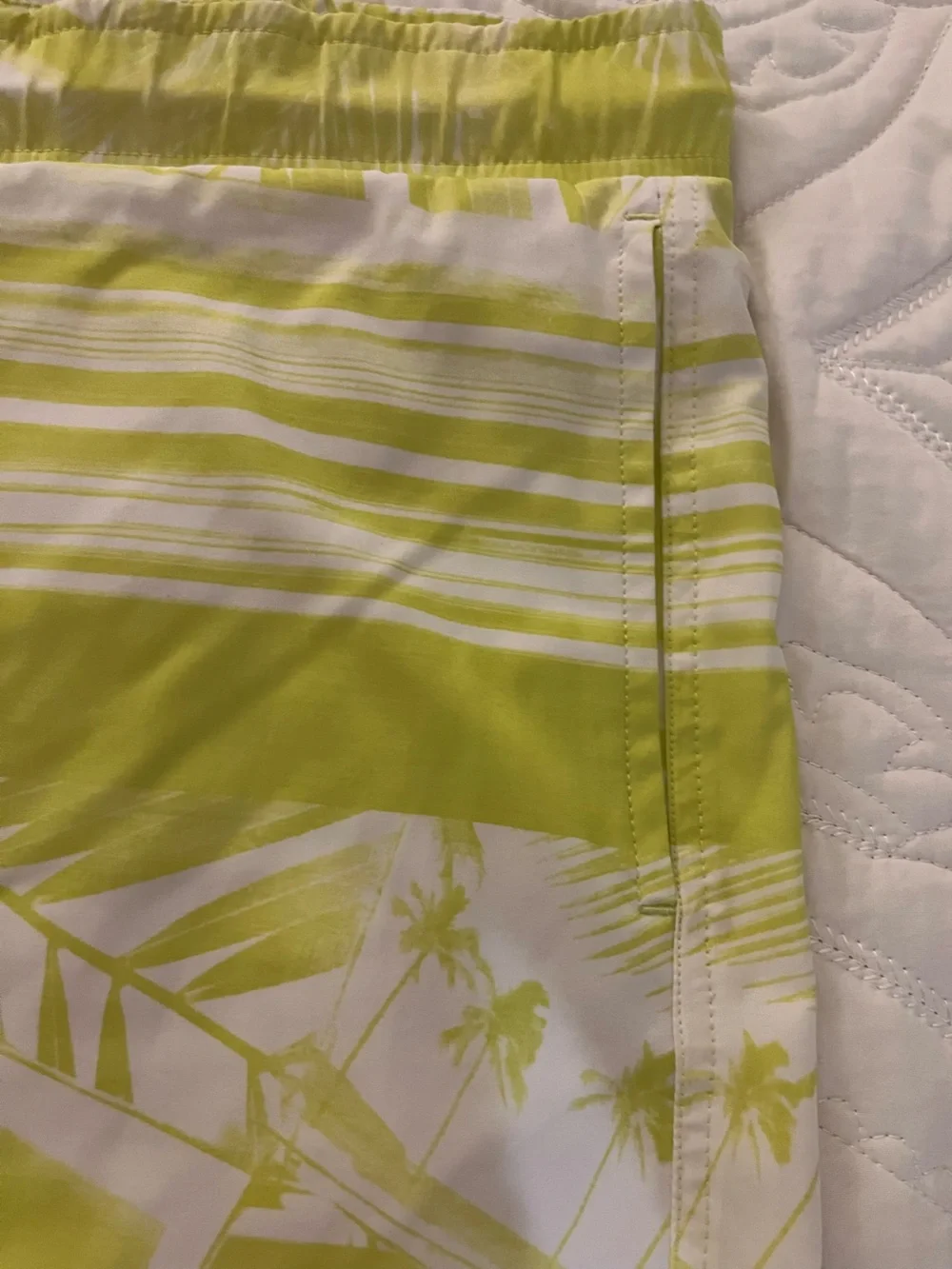 Spyder Men's Lime Green Palm-Print Swim Trunks size Large